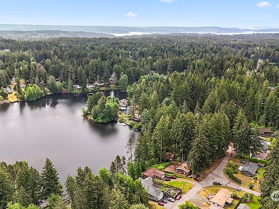 2nd image of 14504 Aqua Drive NW