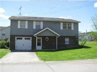 119 Allen Ct, Tornado, WV