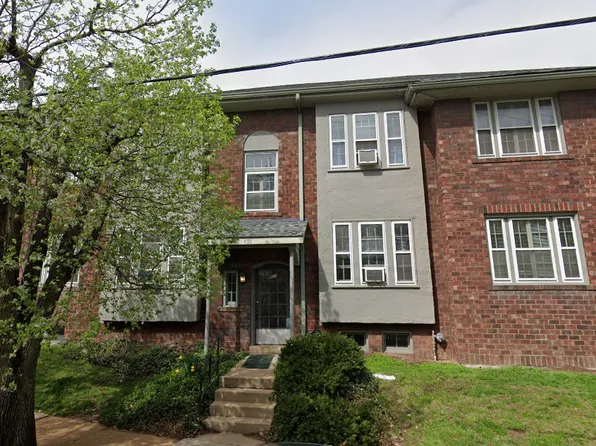 921 De Mun Ave APT 2S, Saint Louis, MO 63105