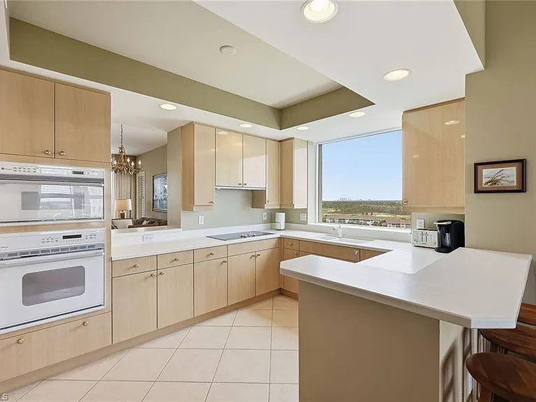 420 Cove Tower Dr #1404 — Photo 12