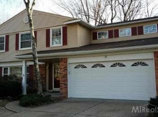29831 Buckingham St, Livonia, MI 48154