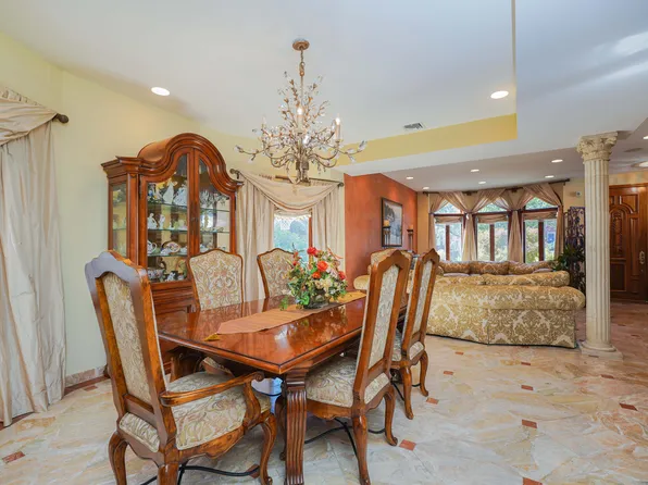 2233 East 72nd Street image 9 of 38