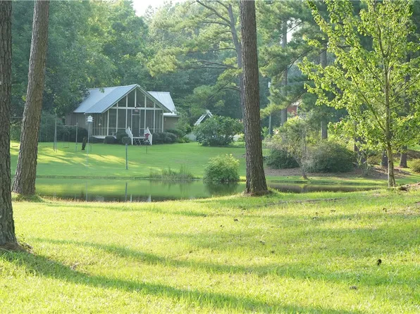 1362 N Friendship Dr, Greenville, AL 36037