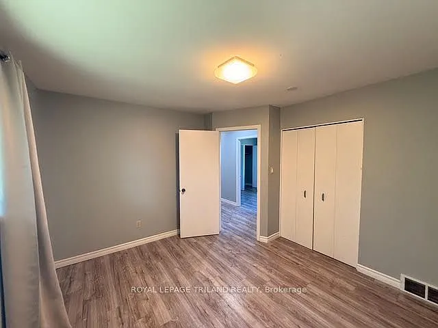 165 Railway Ave — Photo 11
