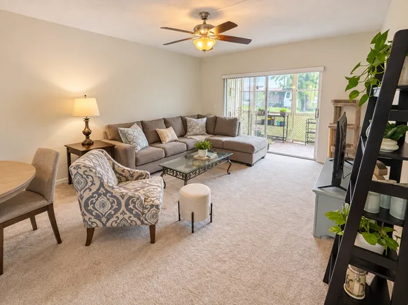 12004 Poinciana Blvd Unit 106, Royal Palm Beach, FL 33411