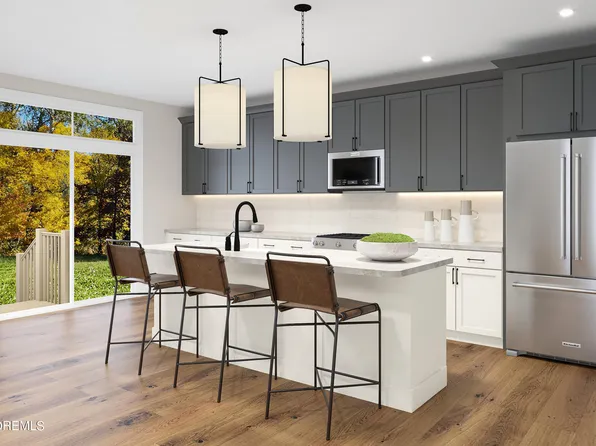 170 Mustang Drive, Manalapan, NJ 07726