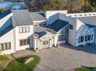 48 Hidden Cove Dr, Churchville, PA 18966