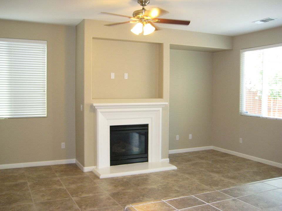 2nd image of 1755 Coffeeberry Ln