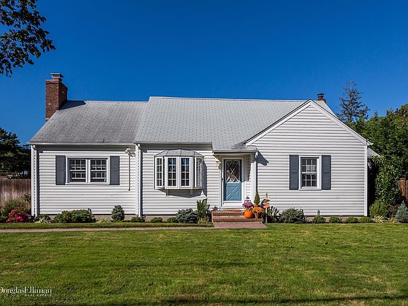 2nd image of 49 Forest Ave