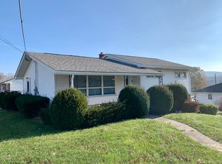 404 W Hospital St, Taylor, PA 18517