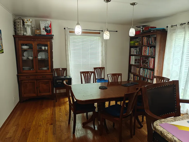 1815 Klemp St — Photo 5