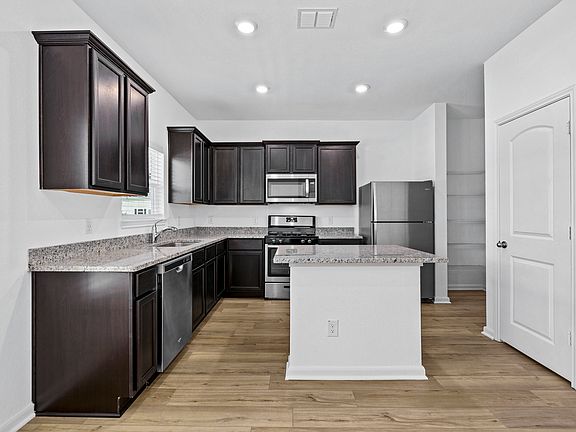 5th image of 10848 Quinn Ct