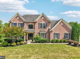 915 Noahs Cir, Warrington, PA 18976