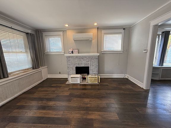 3rd image of 2125 Highland St