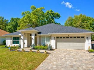 825 Haven Oak Ct, Apopka, FL 32703