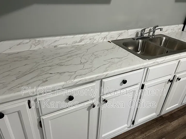1021 SW Woodward Ave — Photo 8