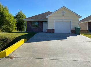 802 Derry Dr, Sulphur, LA 70663