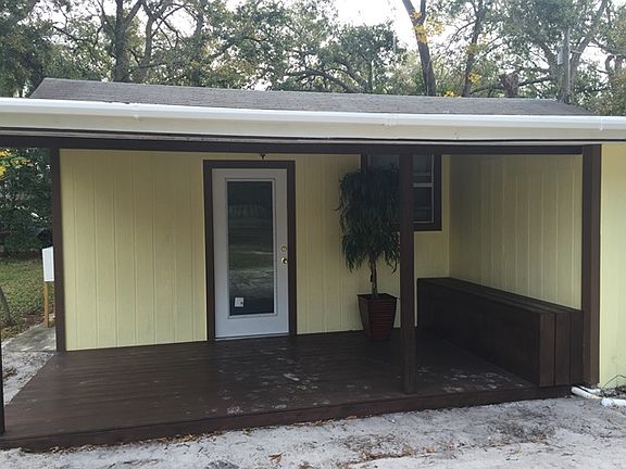 2nd image of 2821 Magnolia Ave