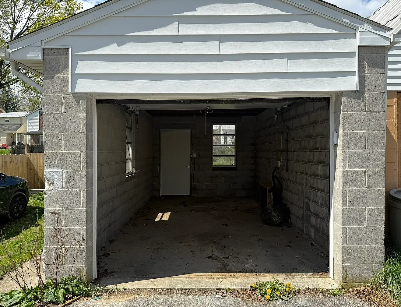 Studio, 200 sqft, $200 — Photo 2