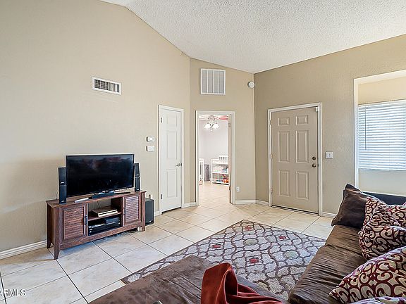 5th image of 5136 E Evergreen St Unit 1099