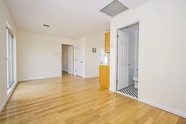 Rented by Level Group | media 12