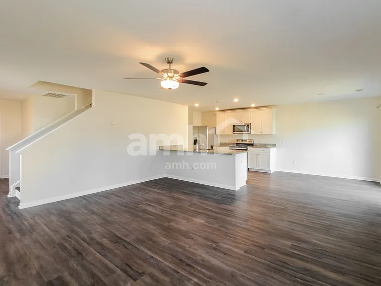 1351 John Swann St — Photo 6