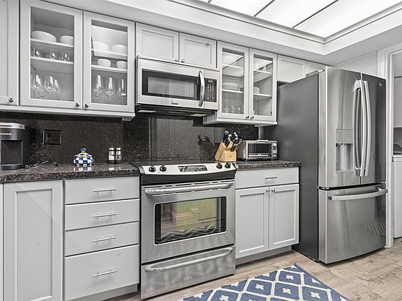 3rd image of 3900 Gulf Blvd Unit 202