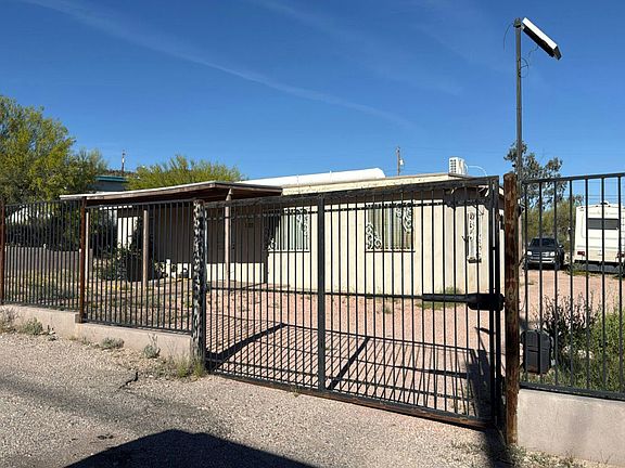 2nd image of 1307 S Camino Arriba