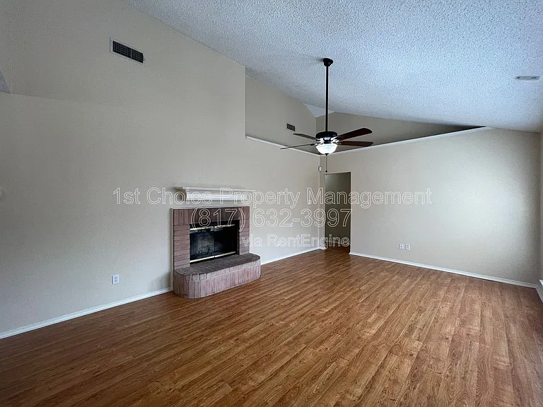 2213 Rolling Creek Run — Photo 3