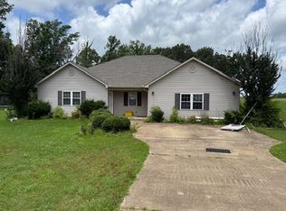 110 Falcon Cv, Middleton, TN 38052