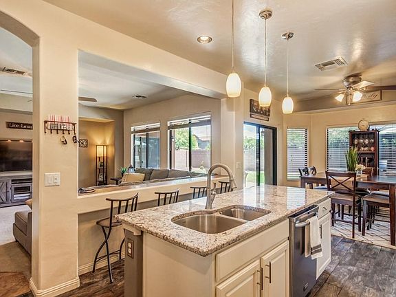 3rd image of 56 E Placita Vista Alegre