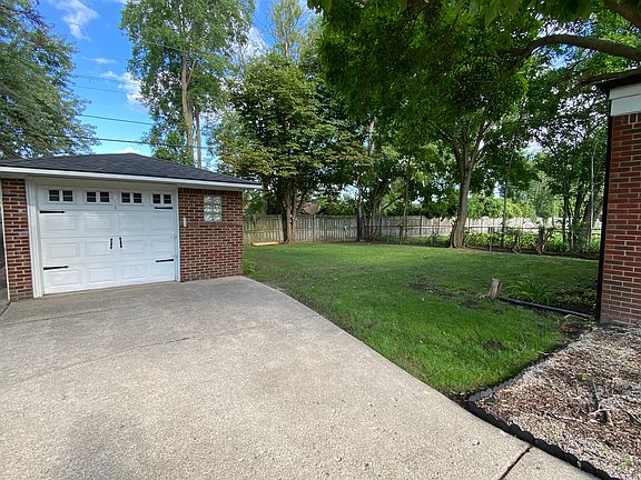 2nd image of 26806 Richard Dr