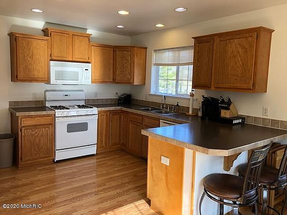 2nd image of 9982 Flat Rock Ct