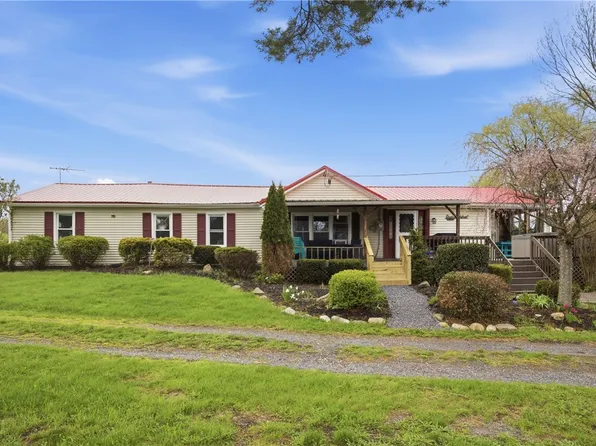 8989 Chidsey Hill Rd, Branchport, NY 14418