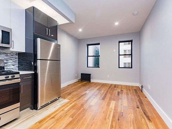2nd image of 510 Jackson Ave #4Z