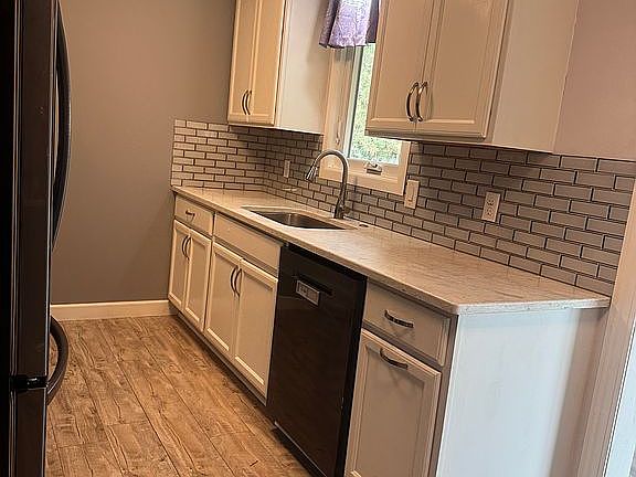 5th image of 3390 147th St W