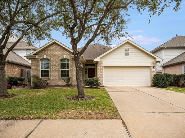 1631 Crescent Shores Ln, Seabrook, TX 77586
