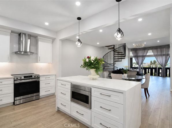 5216 Yarmouth Ave Unit 307, Encino — photo 1