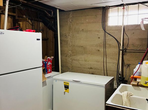 220 B St N, Richardton, ND 58652