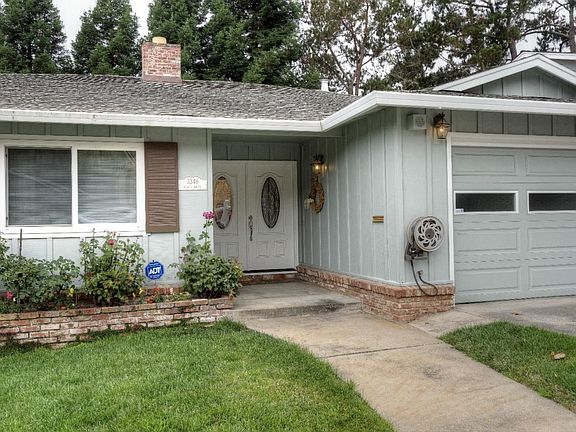 3rd image of 3346 Shasta Dr