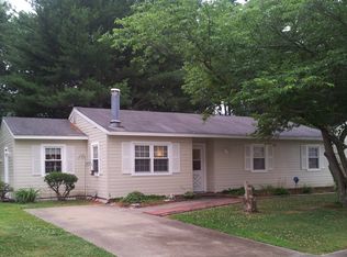 831 Arondale Cres, Chesapeake, VA 23320