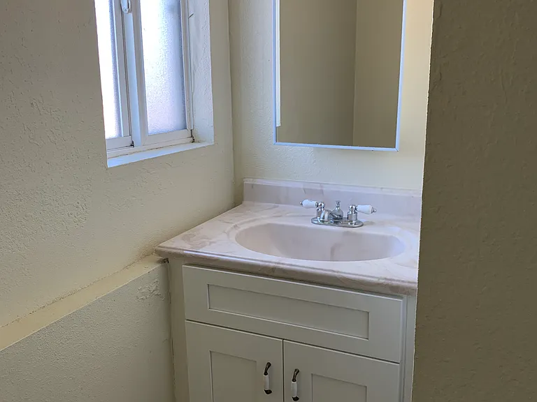 16108 Van Ness Ave #10 — Photo 13