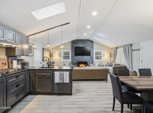 1706 Indiana Ct, Pocono Lake, PA 18347