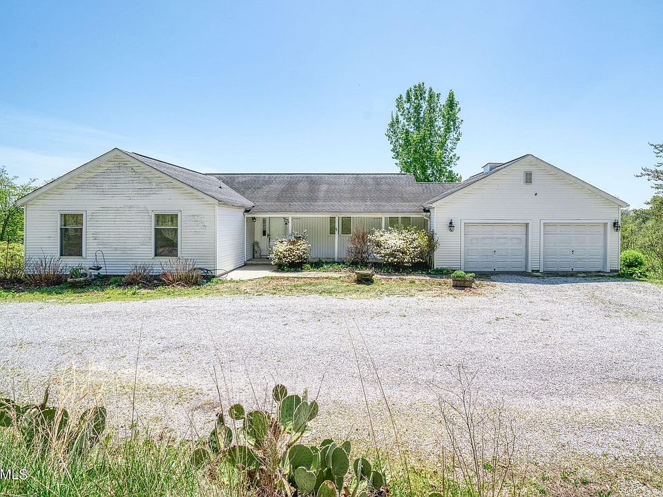 1st image of 432 Hidden Valley Dr