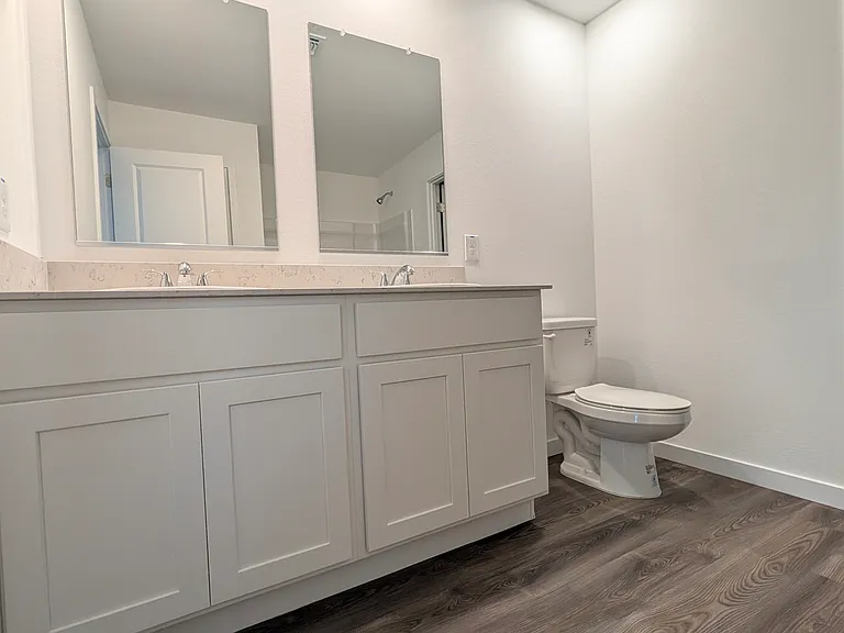 334 W Park View Ln — Photo 8
