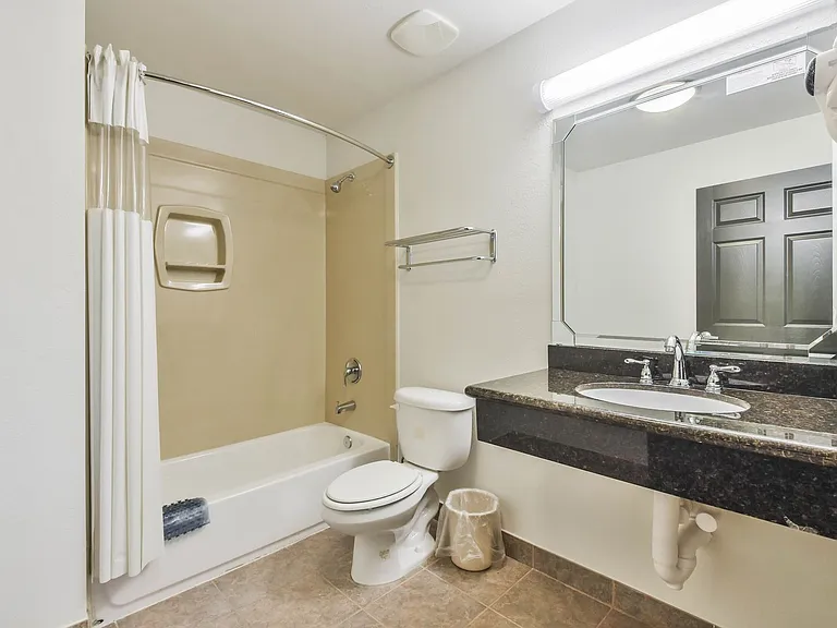 1025 Swanson St — Photo 115