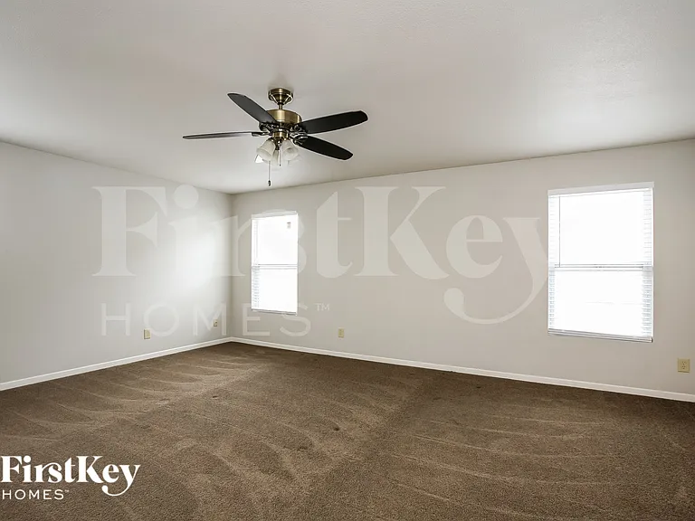 10094 Golden Dr — Photo 11