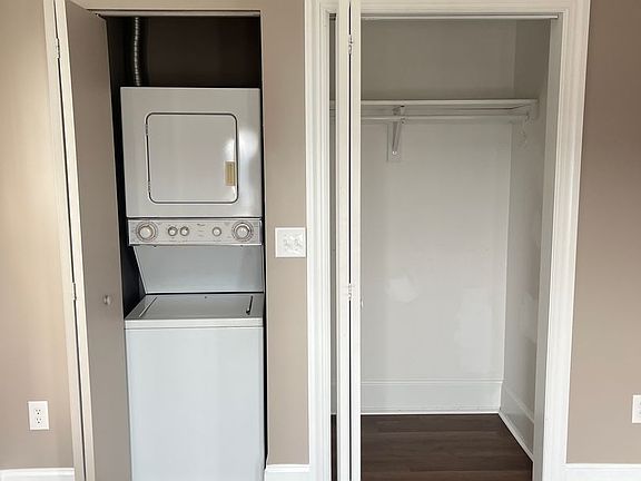3rd image of 329 Main St #9E