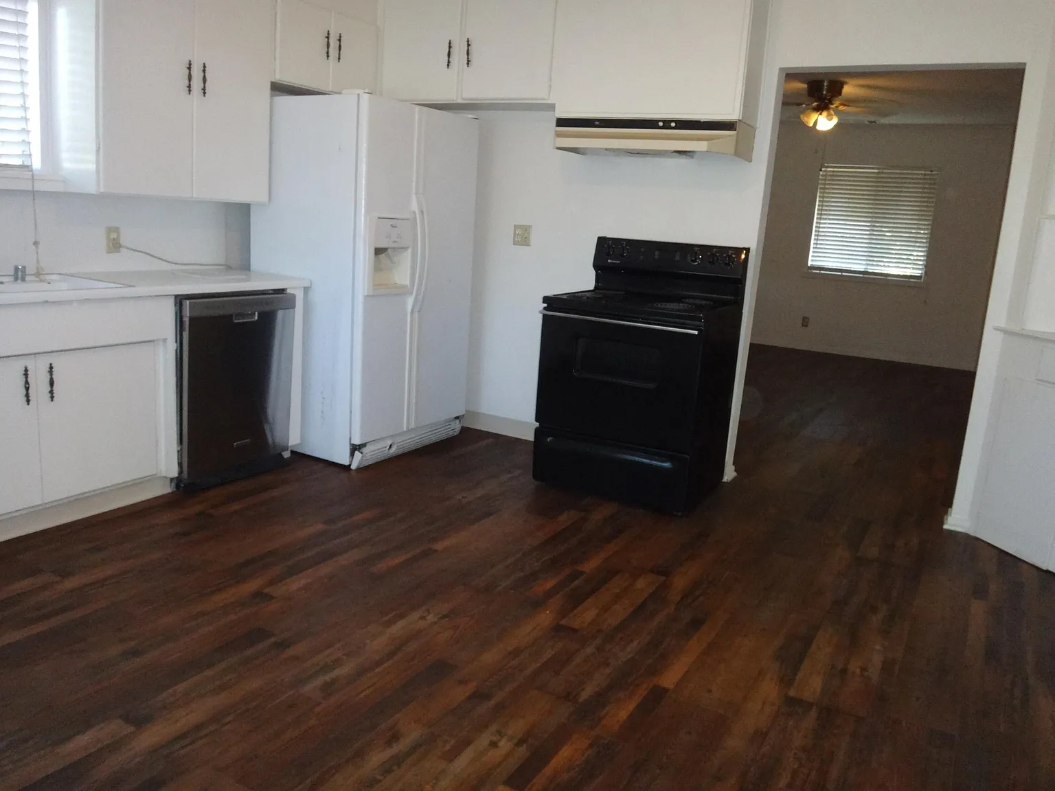 2 bed, 1000 sqft, $2,195 — Photo 4
