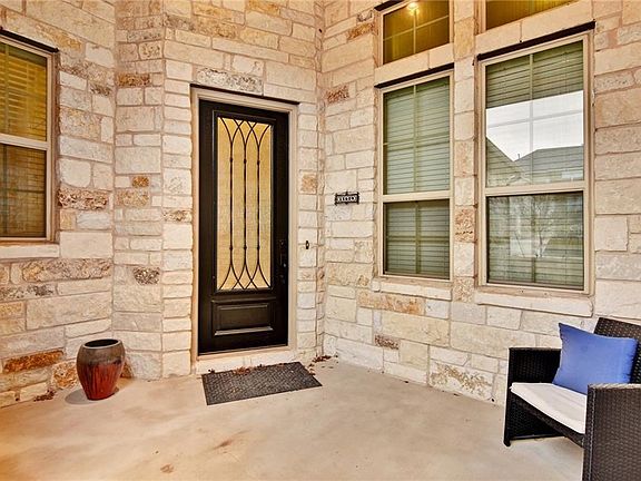 3rd image of 15609 La Catania Way